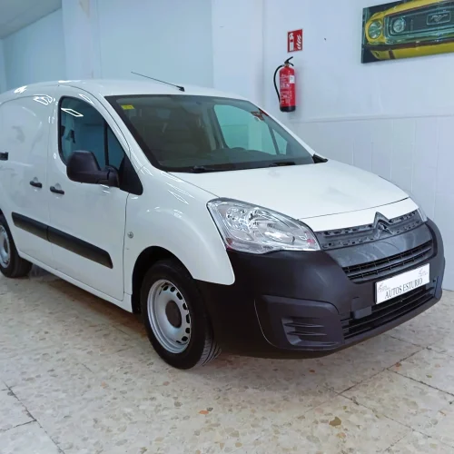 2 | AUTOS ESTURIO SOCIEDAD LIMITADA